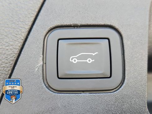 Used 2020 Buick Envision Essence FWD image 6