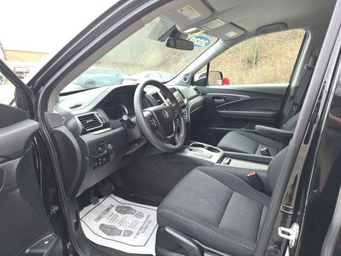 Used 2020 Honda Ridgeline Sport image 12