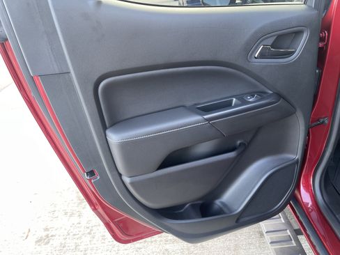 Used 2020 GMC Canyon SLE w/ SLE Convenience Package image 27