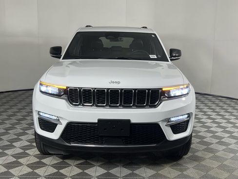 Certified 2024 Jeep Grand Cherokee Limited image 11