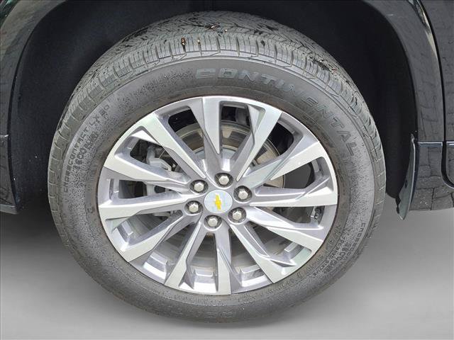 Used 2023 Chevrolet Traverse Premier FWD image 20