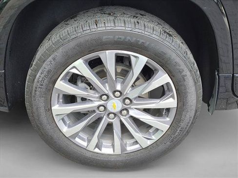 Used 2023 Chevrolet Traverse Premier FWD image 20