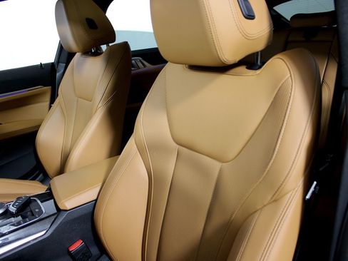 Used 2022 BMW M440i xDrive Gran Coupe w/ Premium Package image 12