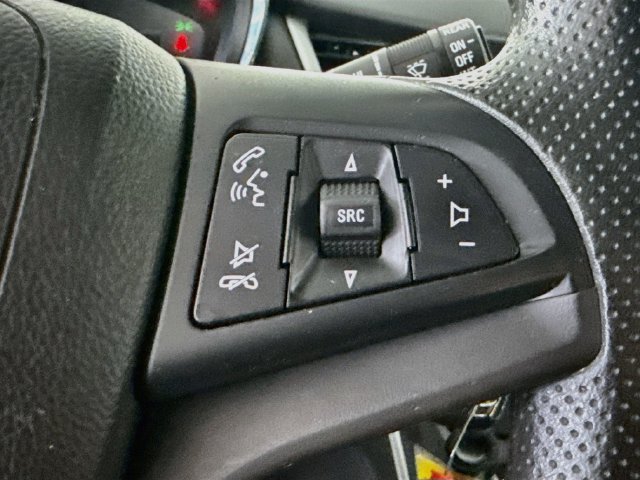 Used 2021 Chevrolet Trax LS FWD image 13