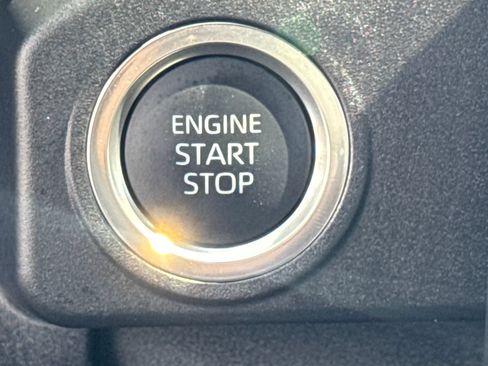 Used 2026 Toyota 4Runner SR5 AWD/4WD image 38