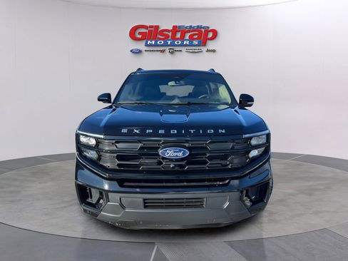 Used 2025 Ford Expedition Active AWD/4WD image 2