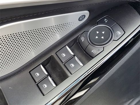 Certified 2022 Ford Explorer Platinum w/ Equipment Group 601A image 28