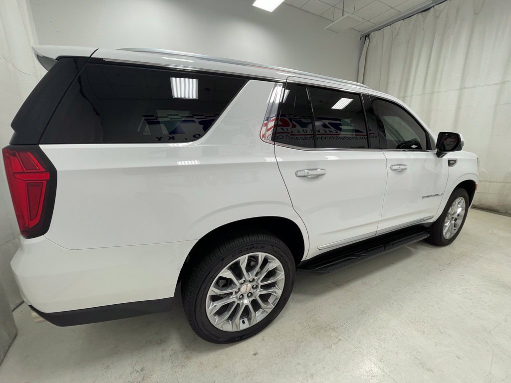 Used 2024 GMC Yukon Denali AWD/4WD image 4