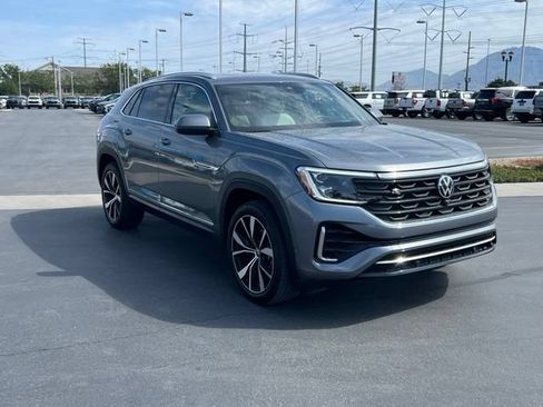 Used 2025 Volkswagen Atlas Cross Sport SEL Premium R-Line AWD/4WD image 9