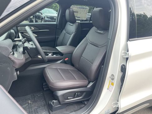 New 2026 Ford Explorer Platinum RWD image 17
