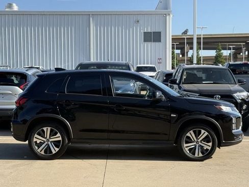 Used 2024 Mitsubishi Outlander Sport ES AWD/4WD image 3