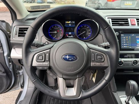 Used 2016 Subaru Outback 2.5i Premium image 15