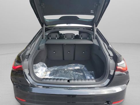 Used 2025 BMW 430i w/ Premium Package image 6