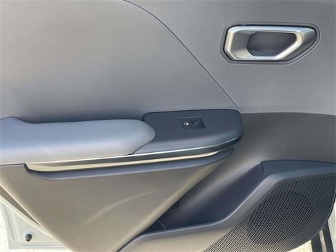 New 2025 Kia K4 LXS image 19