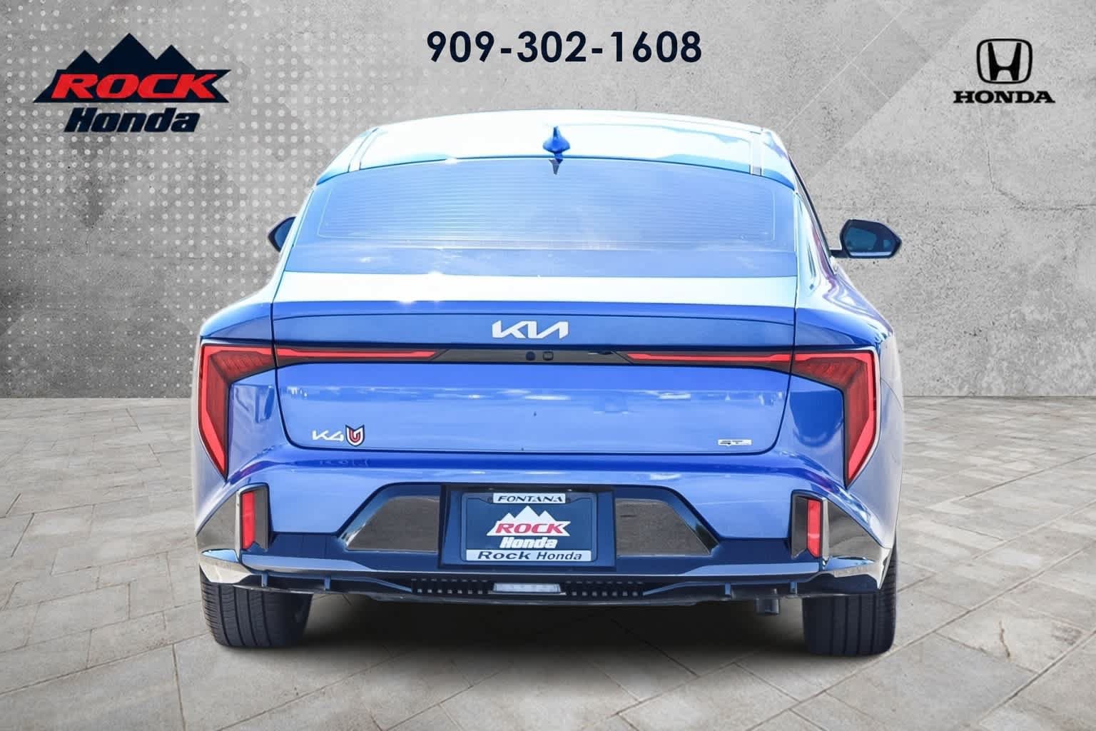 Used 2025 Kia K4 GT-Line w/ GT-Line Premium Package FWD image 5