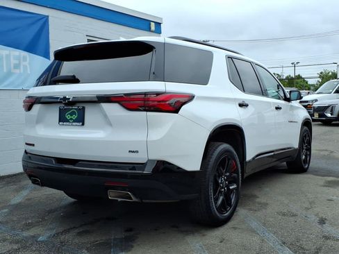 Certified 2023 Chevrolet Traverse Premier w/ Redline Edition AWD/4WD image 6