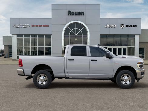 New 2025 RAM 2500 Tradesman AWD/4WD image 44