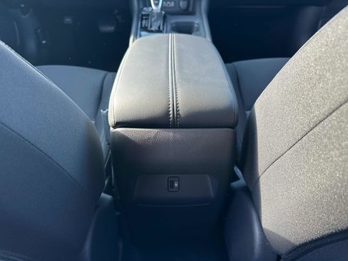 New 2025 Nissan Sentra SV image 24