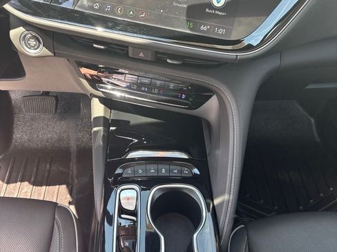 Used 2022 Buick Envision Avenir w/ Technology Package II AWD/4WD image 17