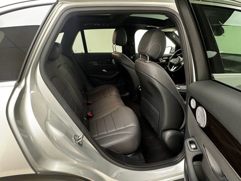 Used 2020 Mercedes-Benz GLC 350e GLC 350e image 16