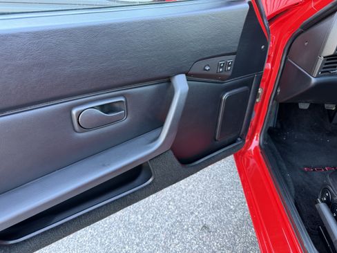 Used 1989 Porsche 944 Coupe image 17