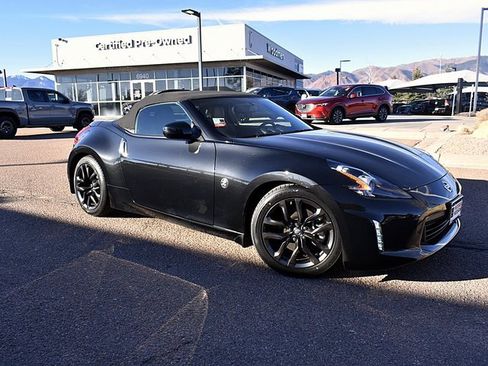 Used 2019 Nissan 370Z Touring image 21