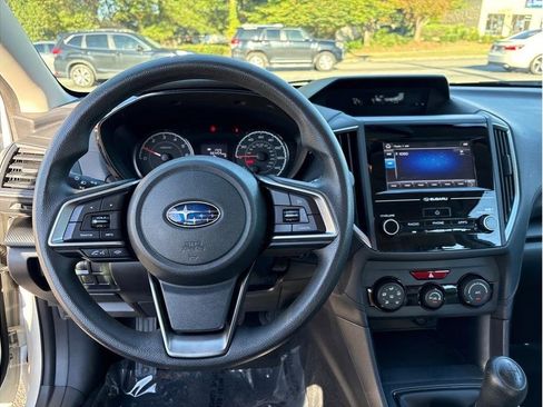Used 2018 Subaru Impreza 2.0i image 12