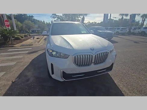Certified 2025 BMW X5 xDrive50e w/ Premium Package image 20