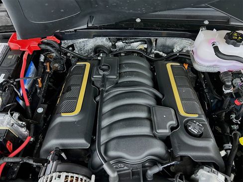 Used 2024 Jeep Wrangler Unlimited Rubicon 392 image 29