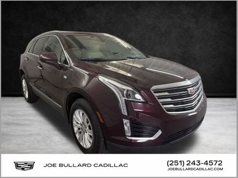 Used 2017 Cadillac XT5 FWD image 1