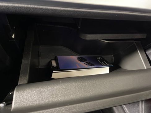 Used 2023 Mercedes-Benz EQB 300 4MATIC image 25