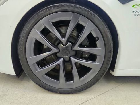 Used 2022 Tesla Model S AWD/4WD image 58