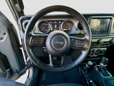 Used 2020 Jeep Gladiator Sport w/ Quick Order Package 24S AWD/4WD image 37