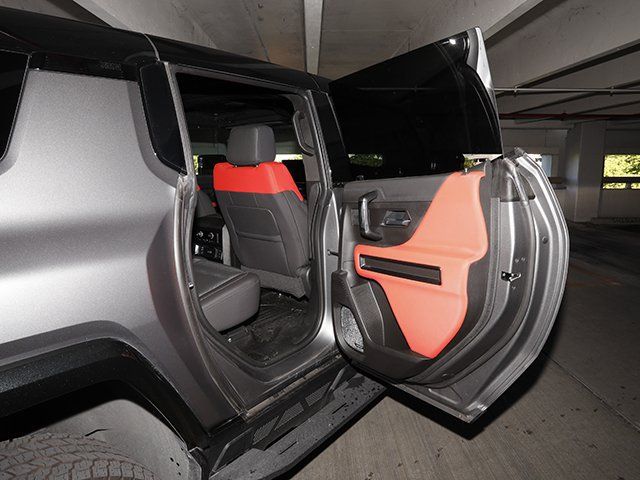 Used 2026 GMC Hummer EV 3X w/ Carbon Fiber Edition Package AWD/4WD image 24