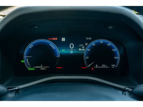 Used 2026 Toyota Camry XLE FWD image 21