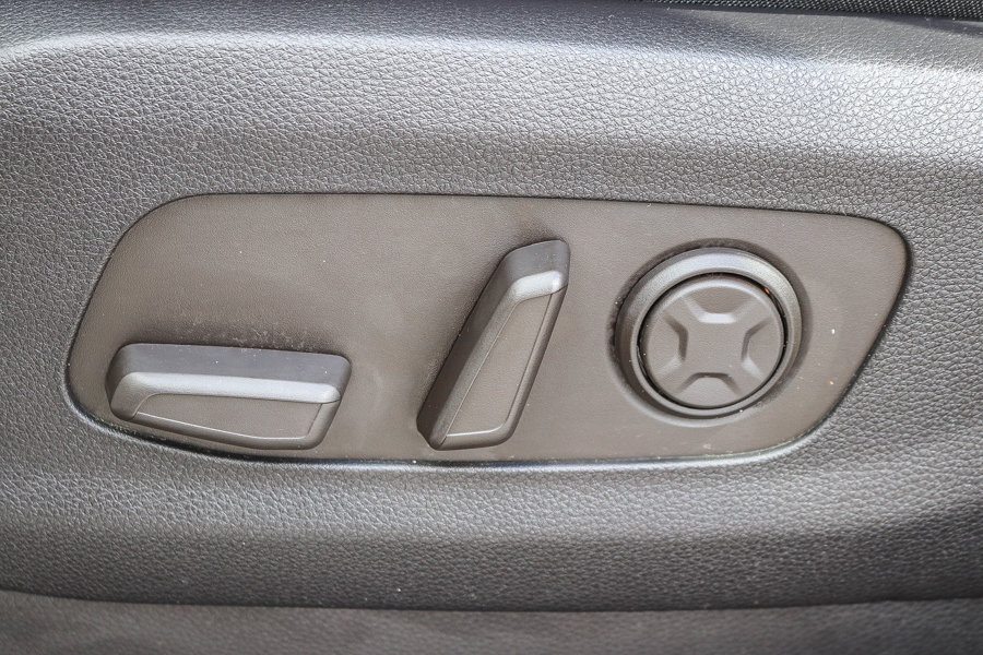Certified 2026 Kia Carnival FWD image 22