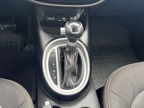 Used 2015 Kia Soul + FWD image 25