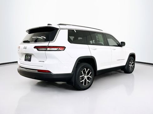 Used 2023 Jeep Grand Cherokee L Limited image 9