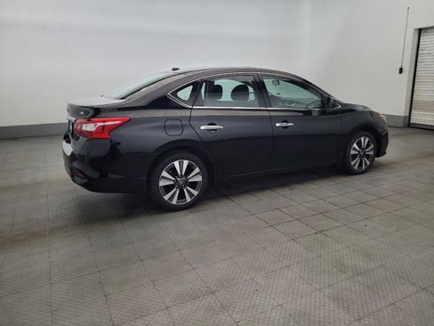 Used 2019 Nissan Sentra SV w/ Special Edition Package FWD image 10