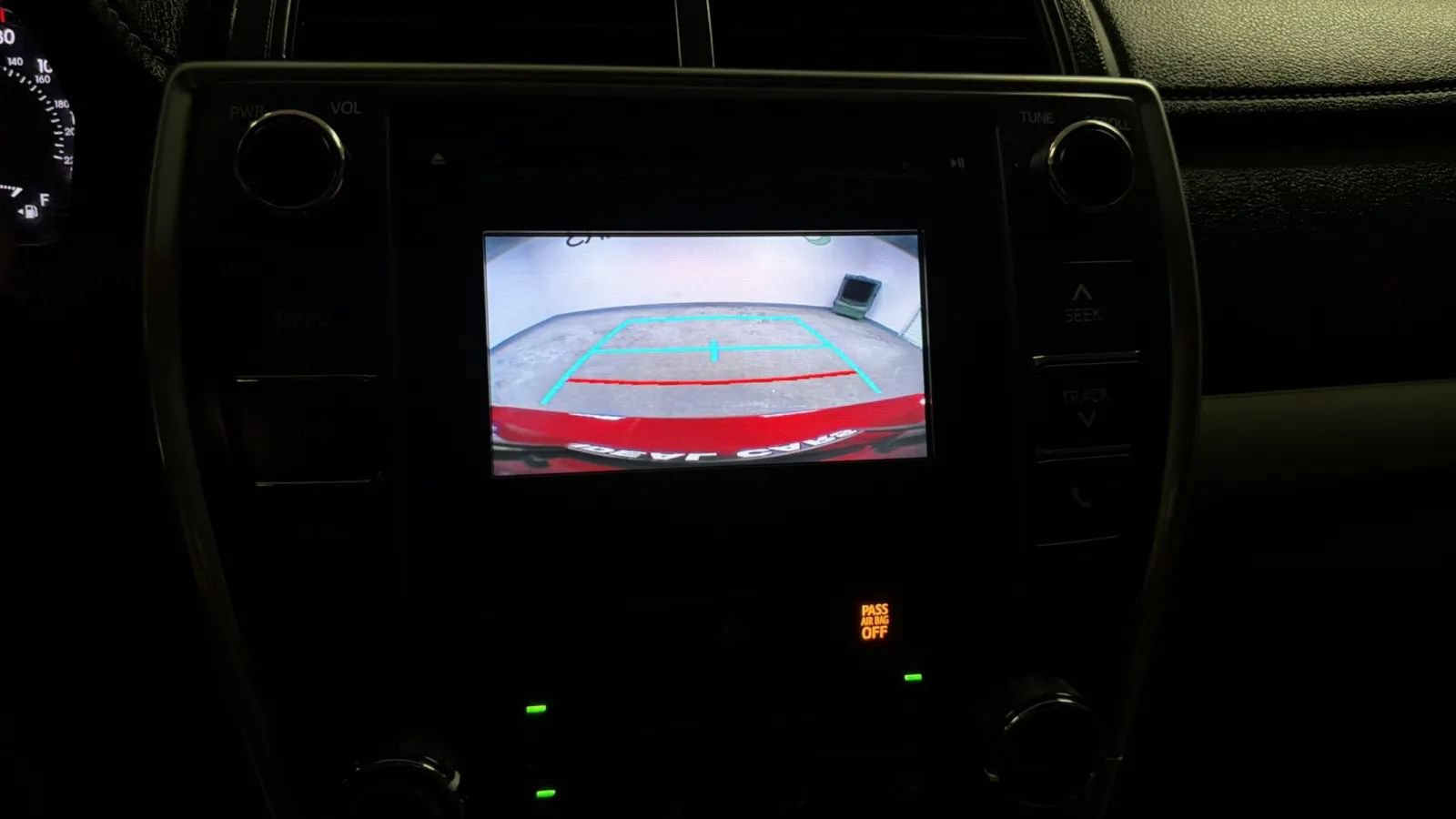 Used 2017 Toyota Camry SE w/ Protection Package (Q2) FWD image 15