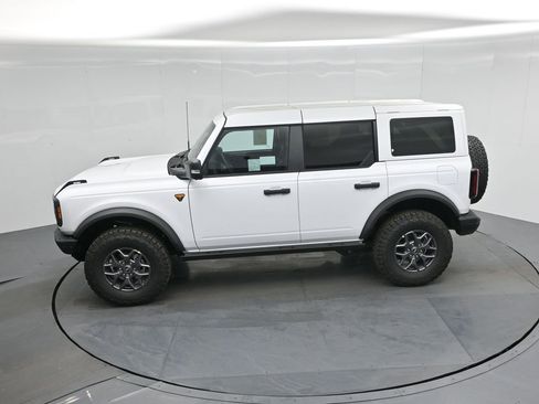 New 2025 Ford Bronco Badlands image 44