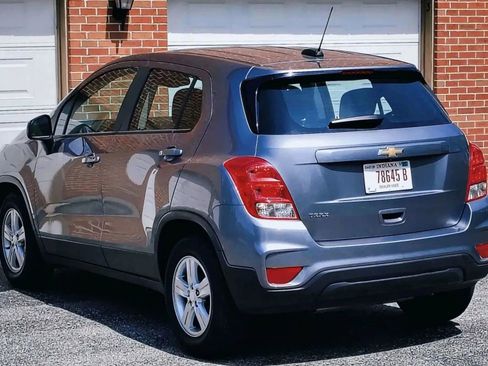 Used 2020 Chevrolet Trax LS FWD image 11