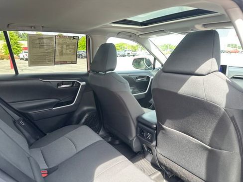 Used 2025 Toyota RAV4 XLE w/ Convenience Package FWD image 15