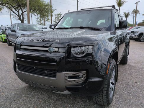 Used 2023 Land Rover Defender 110 X-Dynamic SE AWD/4WD image 9