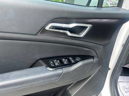 Certified 2024 Kia Sportage EX AWD/4WD image 12