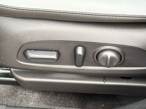 Used 2025 Buick Envista Preferred w/ Convenience I Package FWD image 13