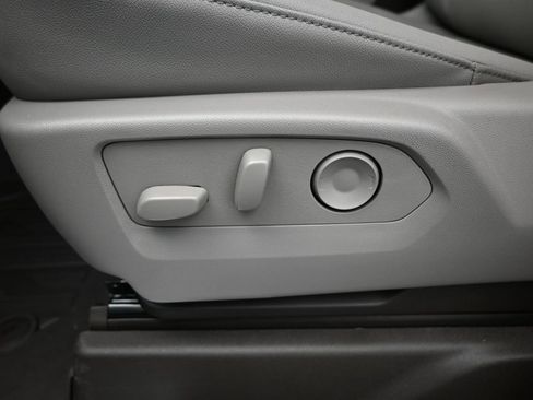 New 2026 GMC Sierra 1500 SLT w/ SLT Premium Plus Package image 10