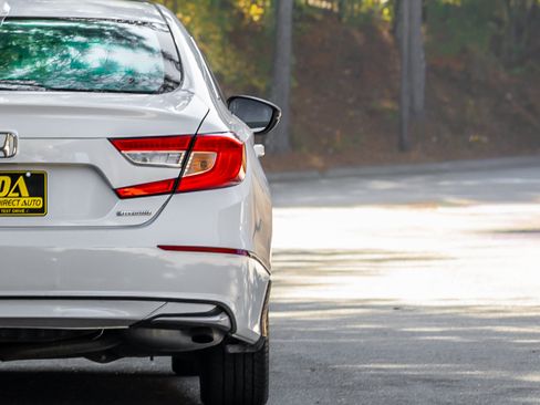 Used 2019 Honda Accord EX-L image 40
