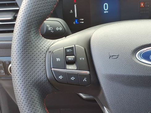 Used 2023 Ford Escape ST-Line Select AWD/4WD image 21