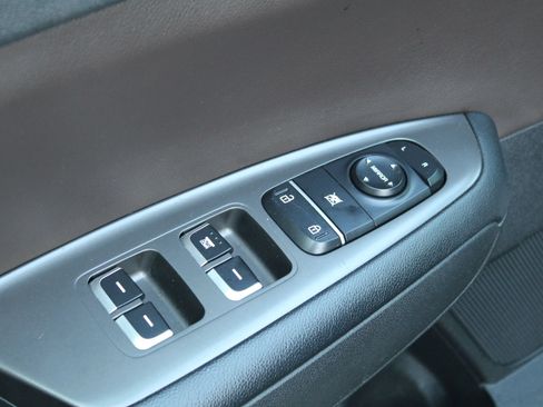 Used 2019 Kia Optima LX FWD image 23